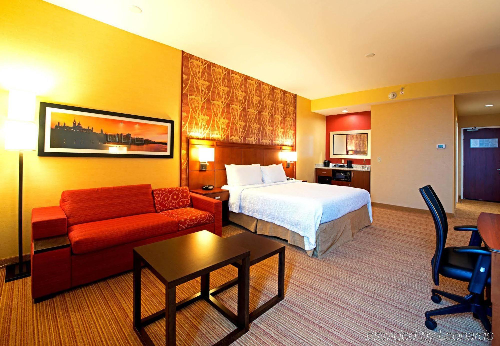 Courtyard By Marriott Ottawa East Hotel Exterior photo